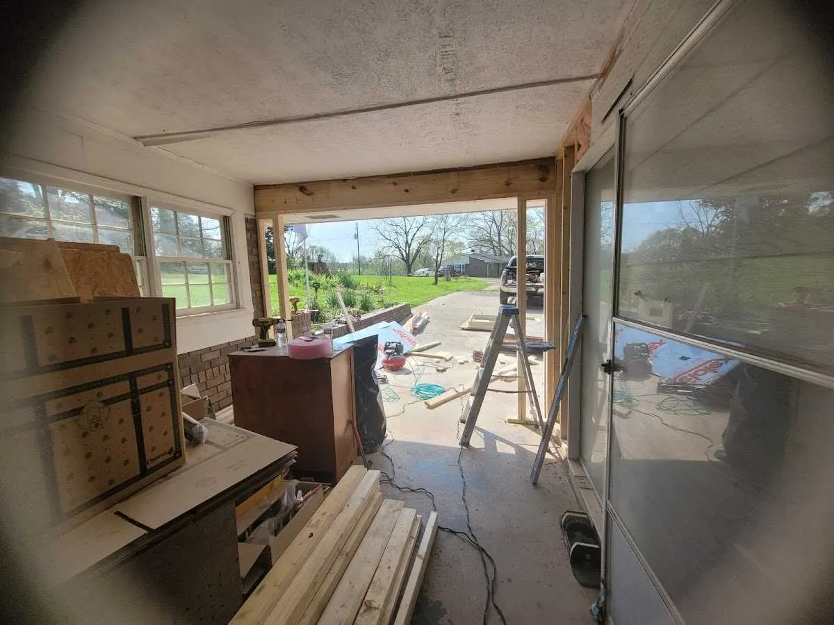 Air movers and dehumidifier for Water Mitigation Services in De Queen