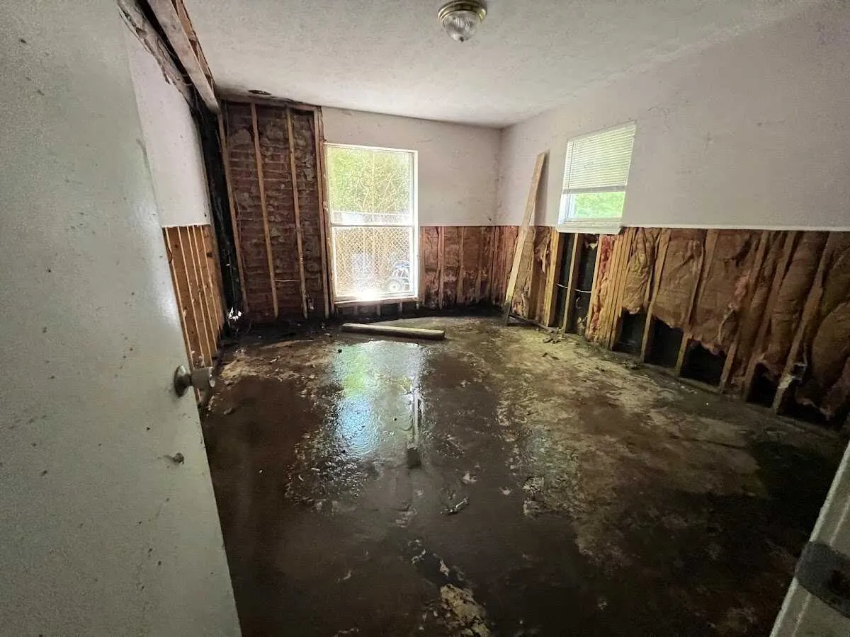 Water Damage Restoration services in De Queen, AR